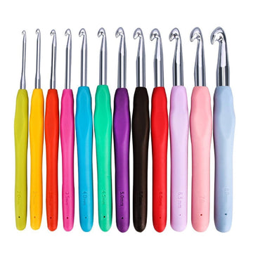 12pcs EEEkit Ergonomic Handle Crochet Hooks Set Soft Needles Crafts Sewing Knitting Hooks Tool for Arthritic Hands (2mm-8mm)